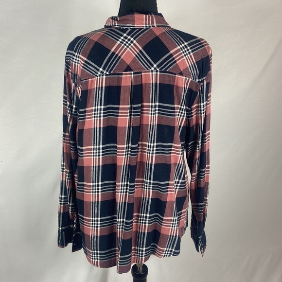 Faded Glory Button Down Long Sleeve Collared Plaid Shirt - Picture 2 of 8